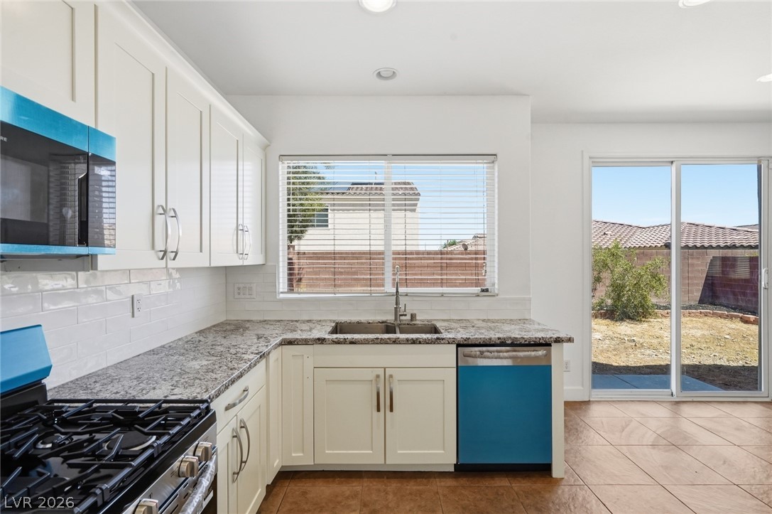 9840 Chief Sky Street Property Photo 12