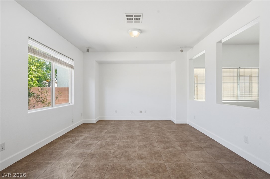 9840 Chief Sky Street Property Photo 14