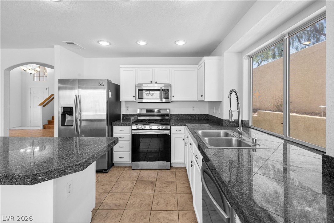 1601 Ghost Flower Court Property Photo 28