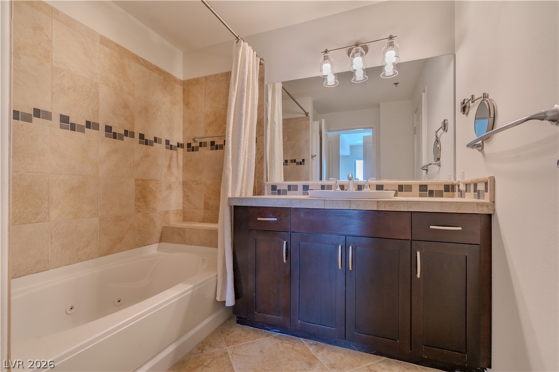 8255 Las Vegas Boulevard 906 Property Photo 15
