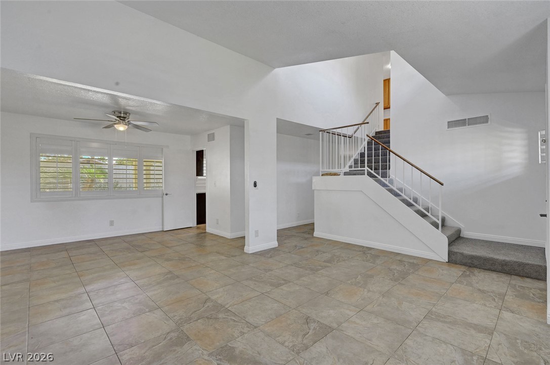 3137 Regal Oak Drive Property Photo 10