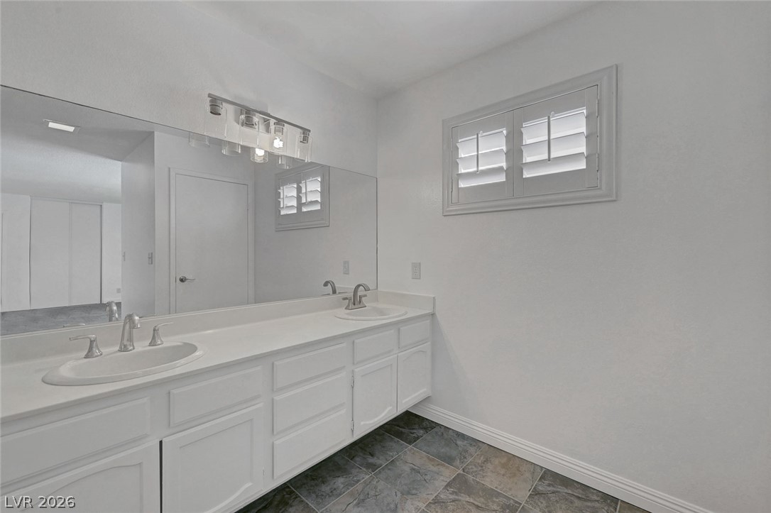 3137 Regal Oak Drive Property Photo 37