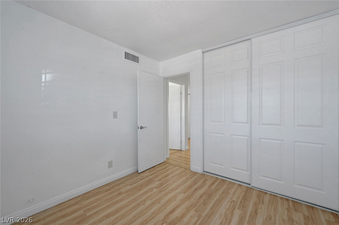 3137 Regal Oak Drive Property Photo 40
