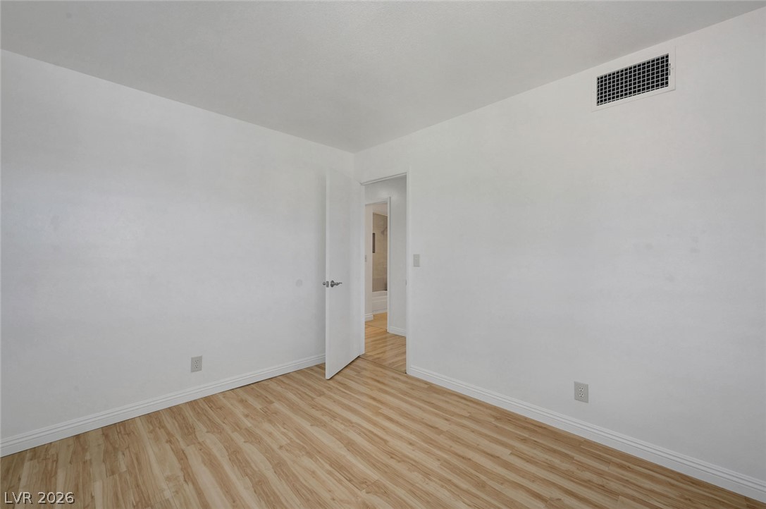 3137 Regal Oak Drive Property Photo 43
