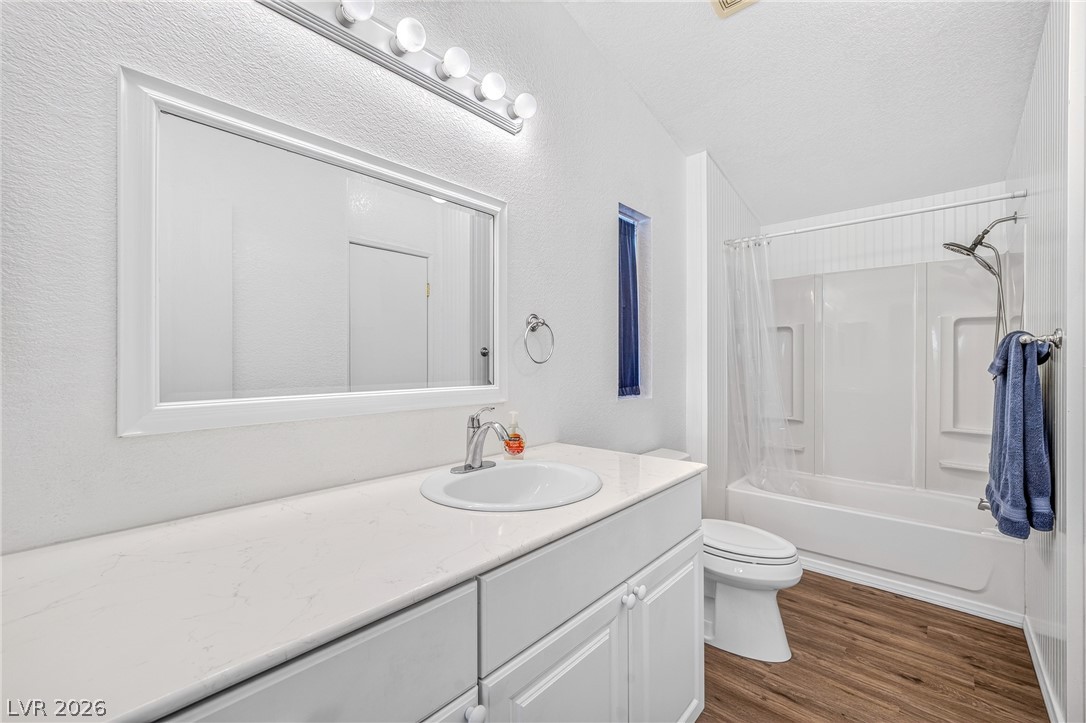 5801 South Deanna Street Property Photo 9