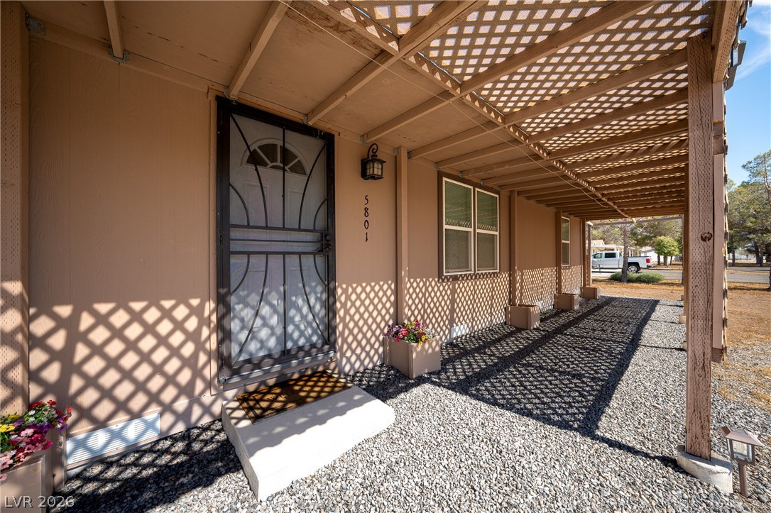 5801 South Deanna Street Property Photo 15