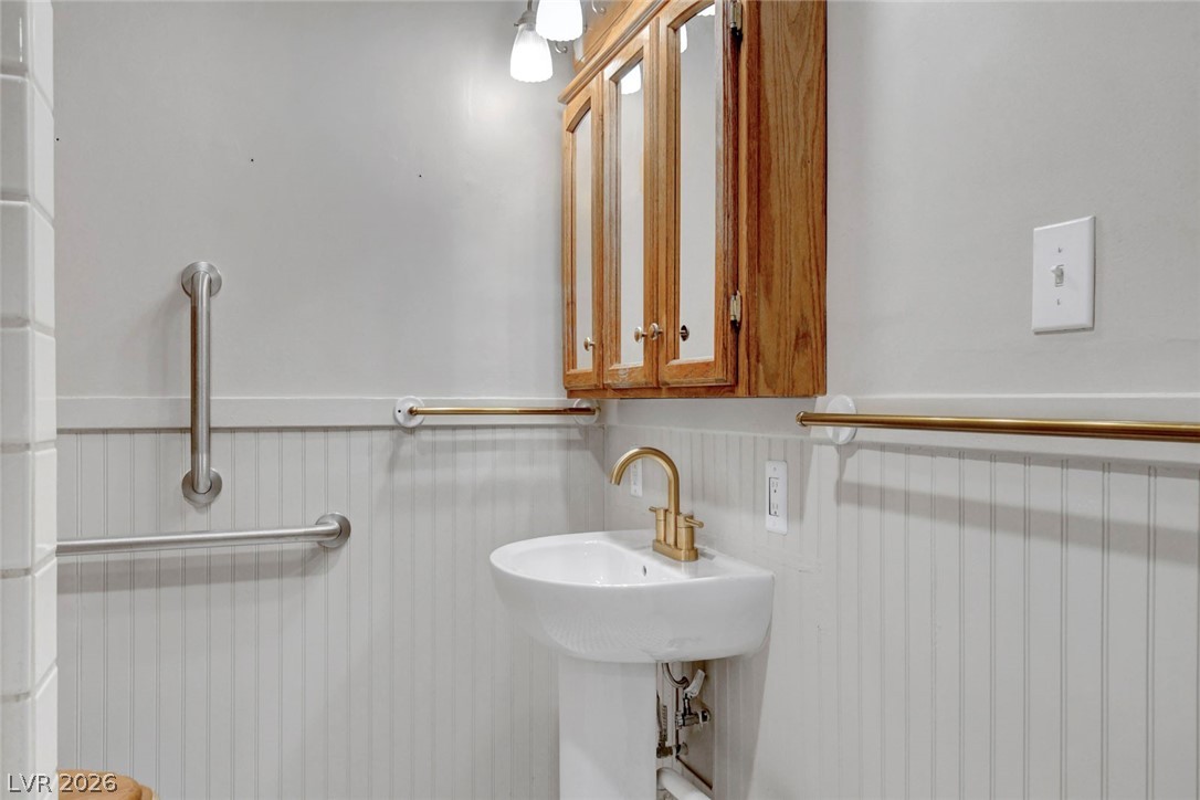 414 Ash Street Property Photo 28