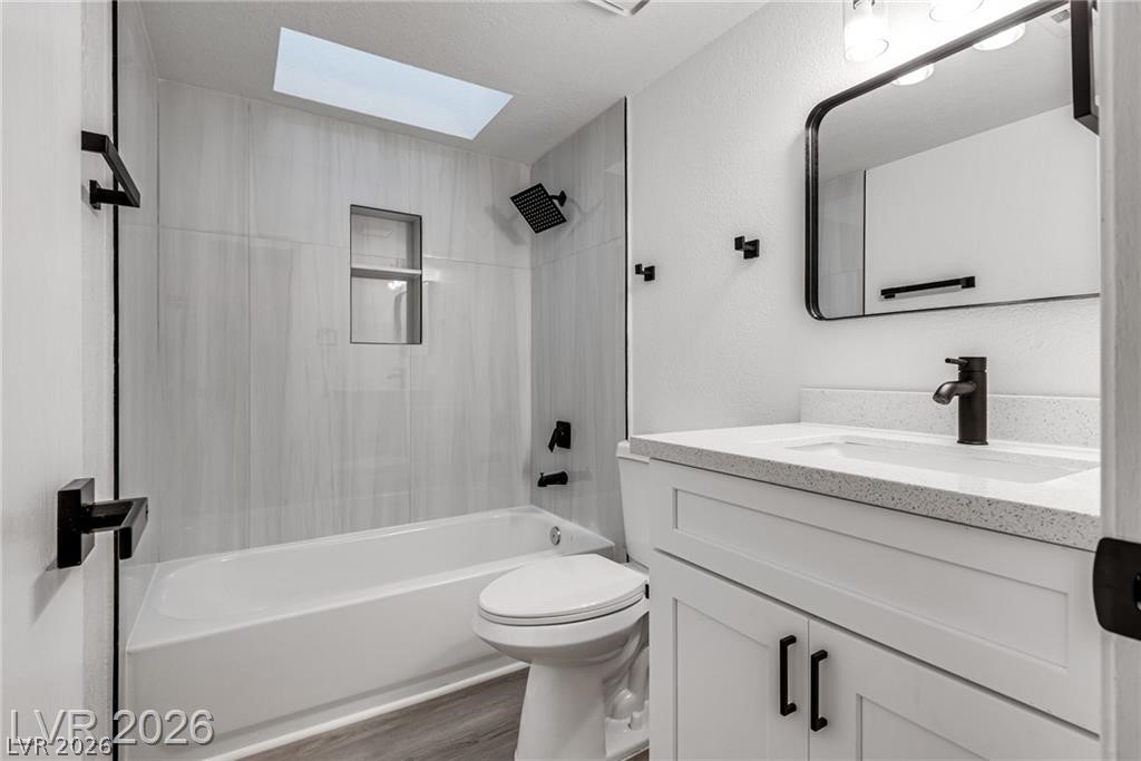 2120 Venus Avenue C Property Photo 19