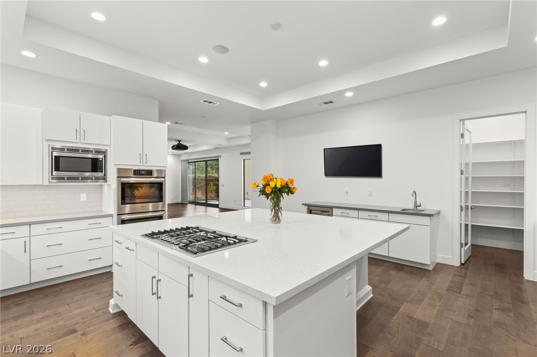 15 Gemstar Lane Property Photo 12