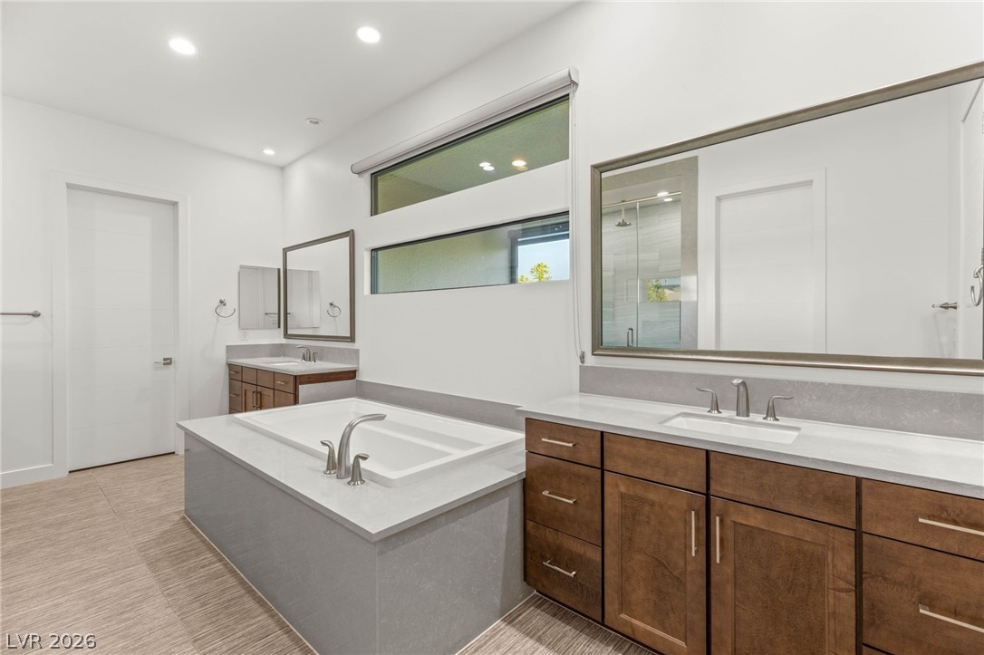 15 Gemstar Lane Property Photo 29