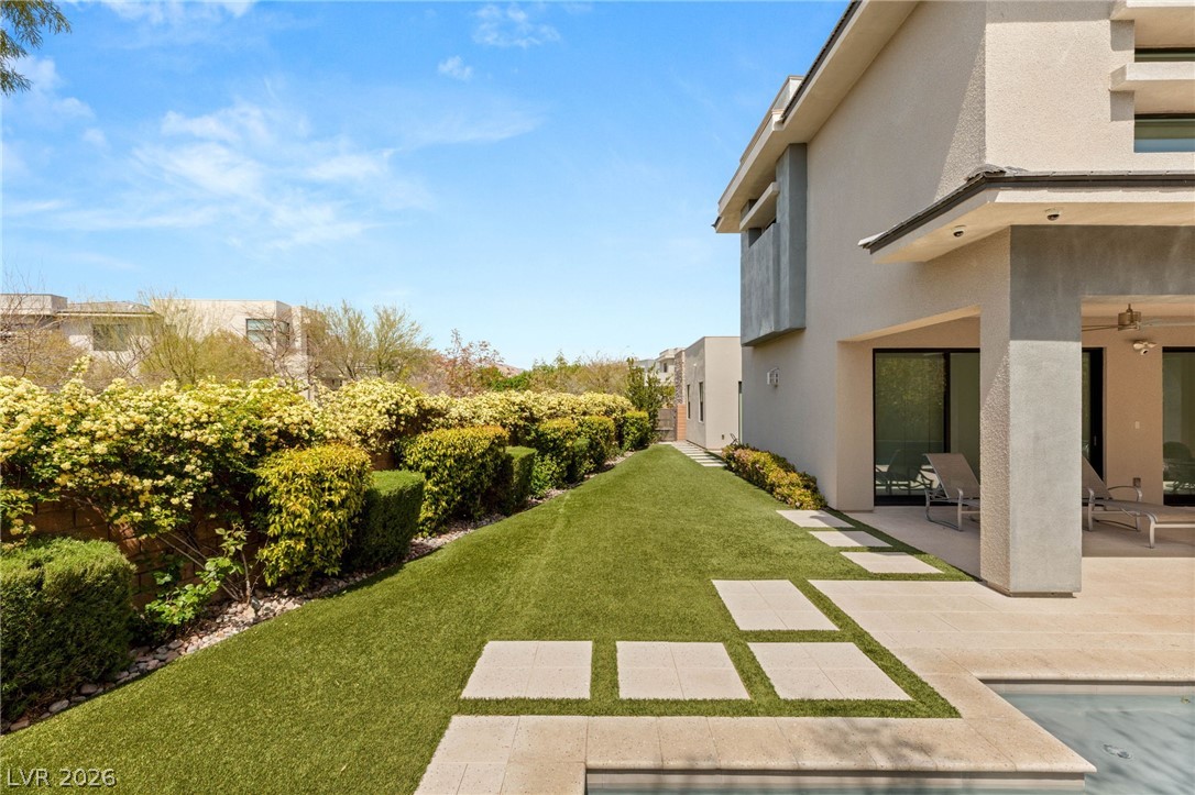 15 Gemstar Lane Property Photo 47