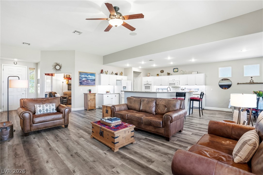 68 Alerion Street Property Photo 13