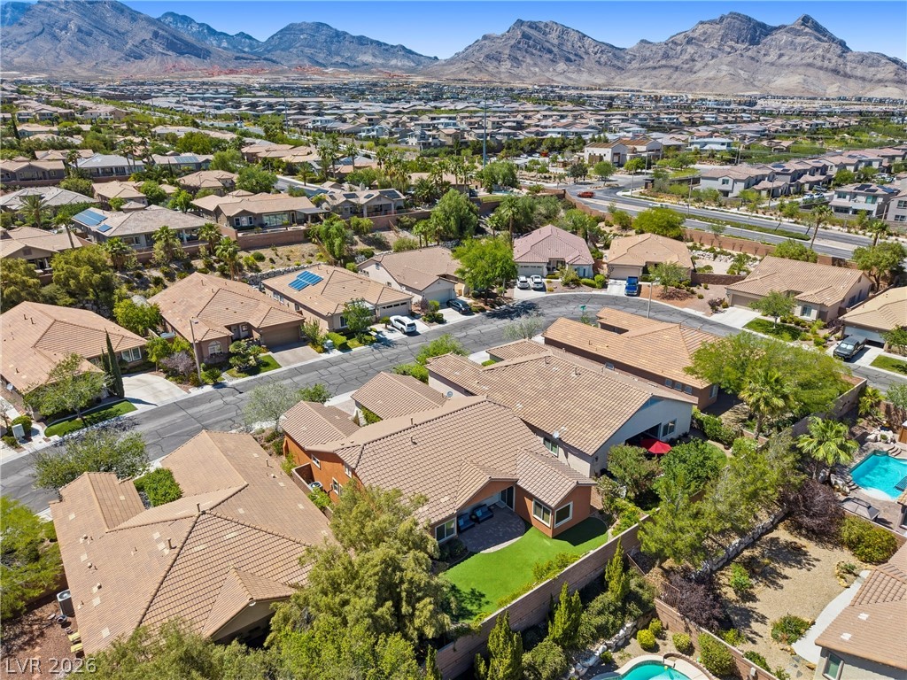 68 Alerion Street Property Photo 41