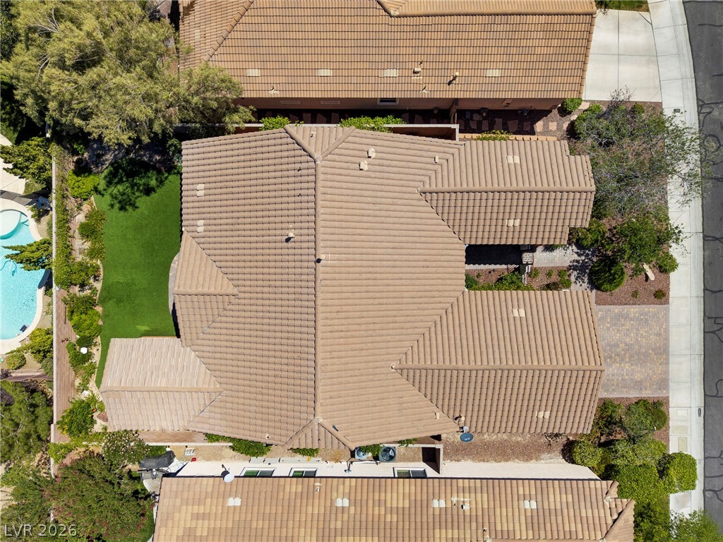 68 Alerion Street Property Photo 42