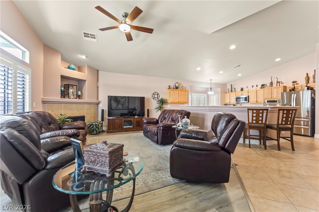 9662 Exquisite Plains Street Property Photo 15