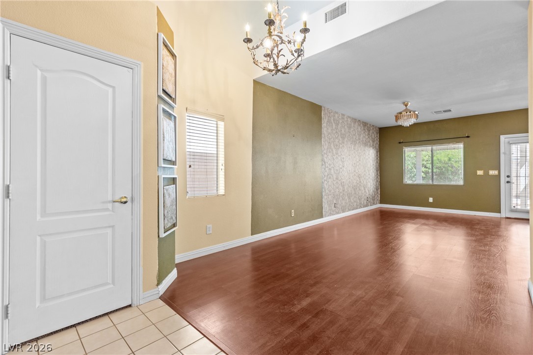8934 Deep Ridge Court Property Photo 6