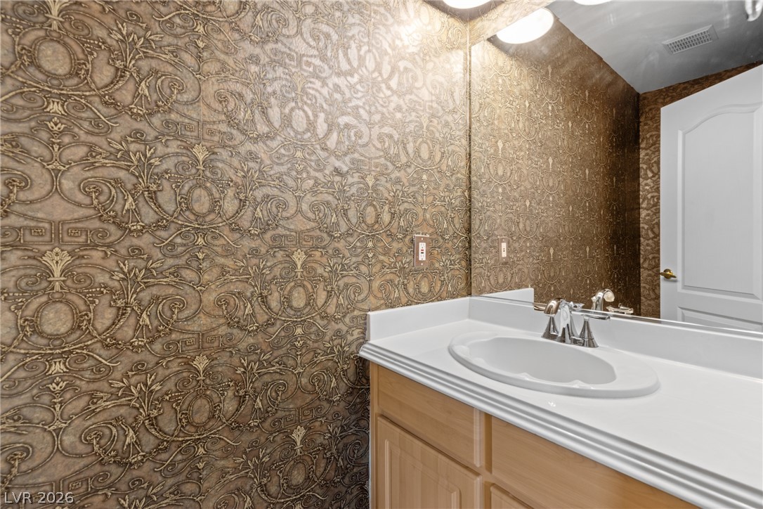 8934 Deep Ridge Court Property Photo 15