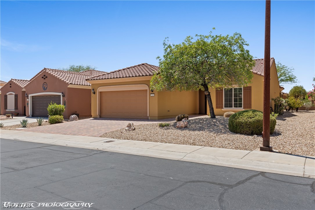 1260 Great Arch Avenue Property Photo 6
