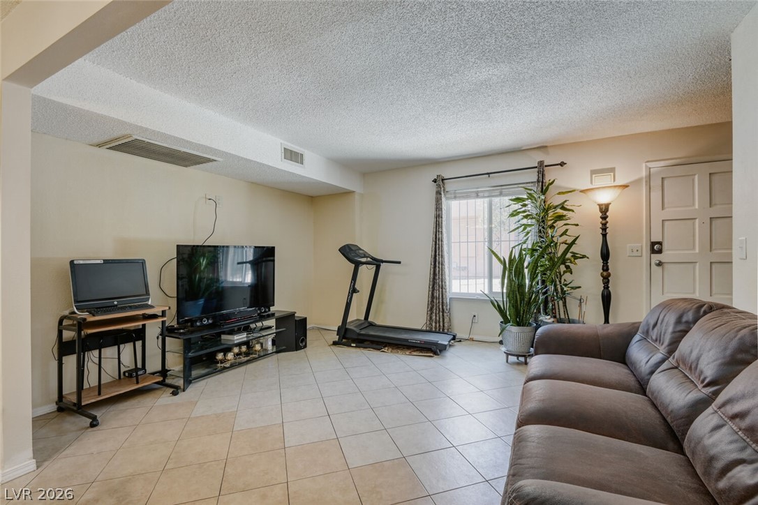 6231 West Washington Avenue Property Photo 6
