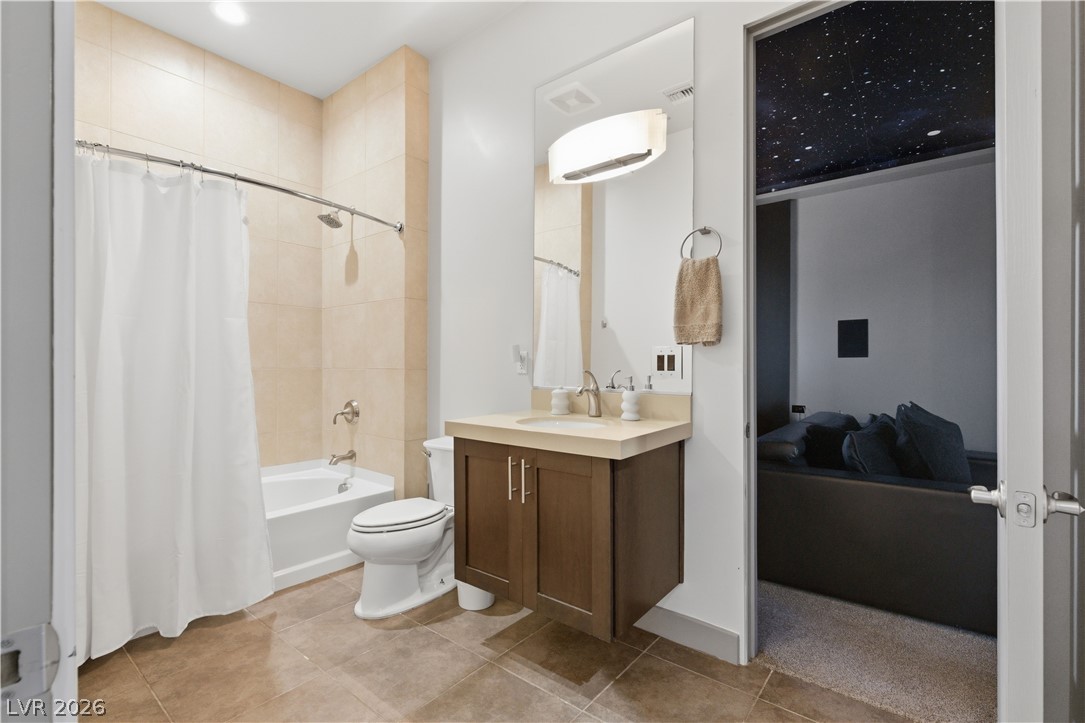 2790 La Bella Court Property Photo 38