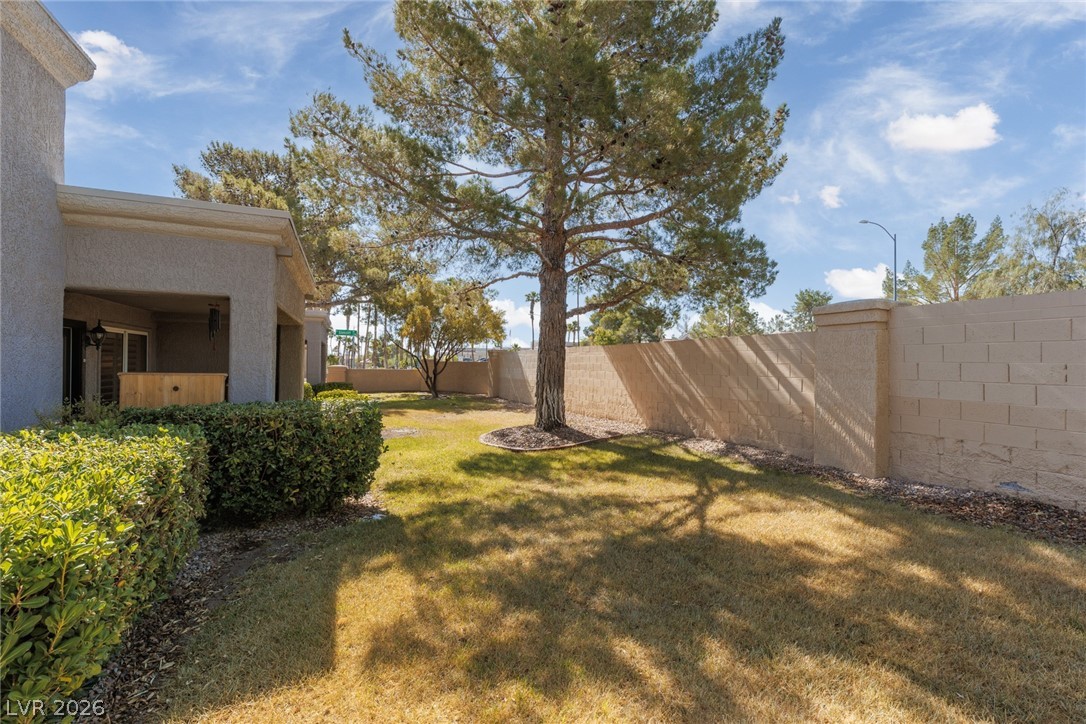 8529 Willowrich Drive Property Photo 23