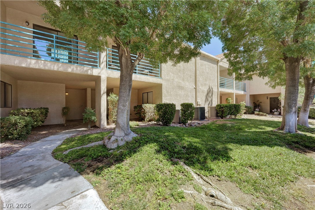 4420 Woodpine Drive 103 Property Photo 5