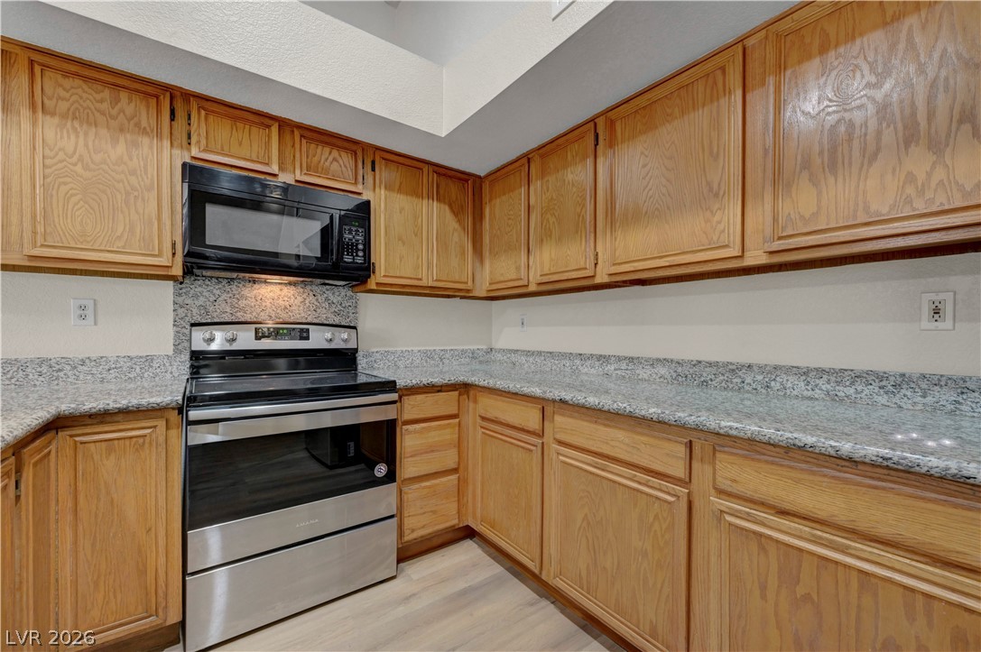 4420 Woodpine Drive 103 Property Photo 18