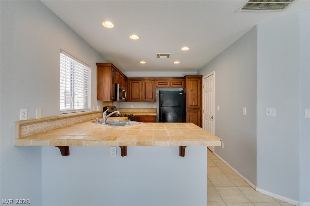 8433 Spencer Canyon Street Property Photo 25