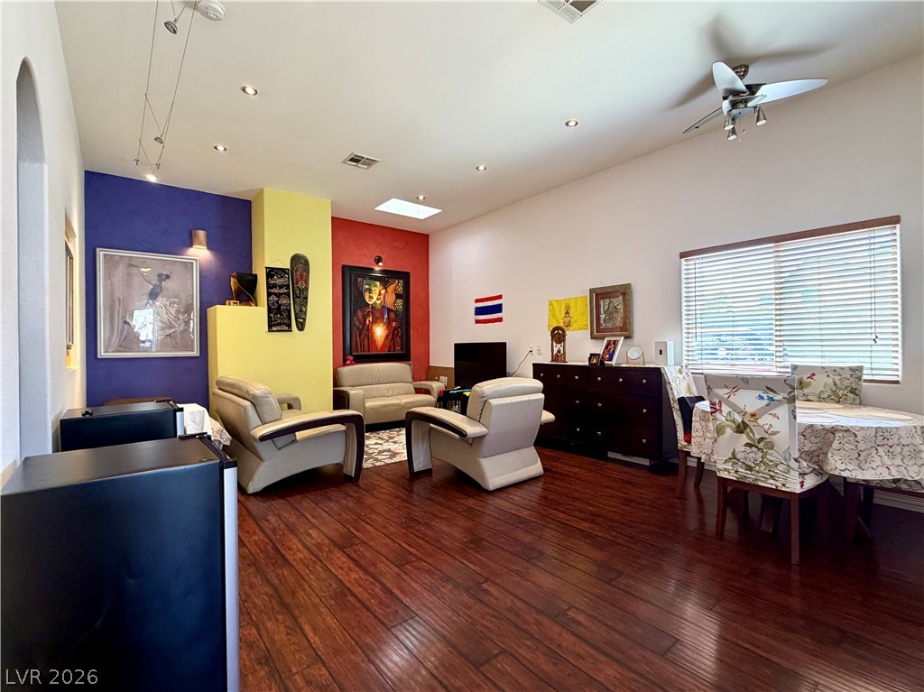6752 Arroyo Avenue Property Photo 18