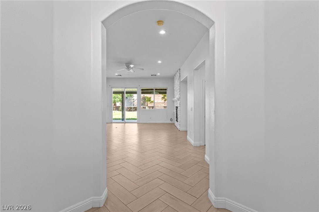 7621 Chase Hallow Street Property Photo 6
