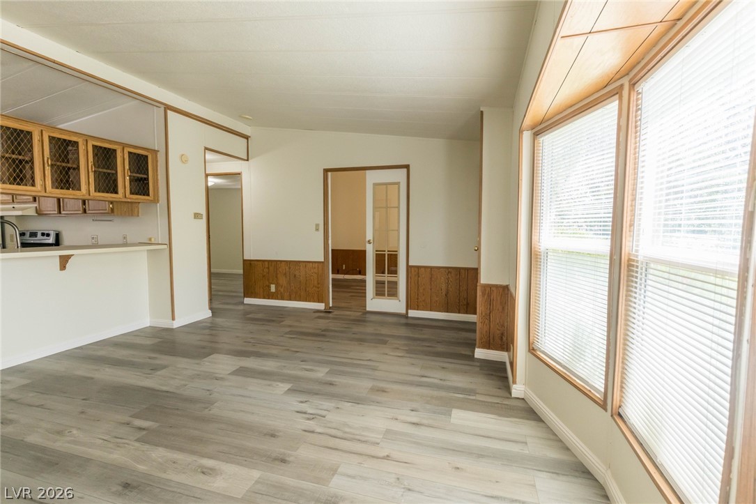 1130 East Mesquite Avenue Property Photo 4