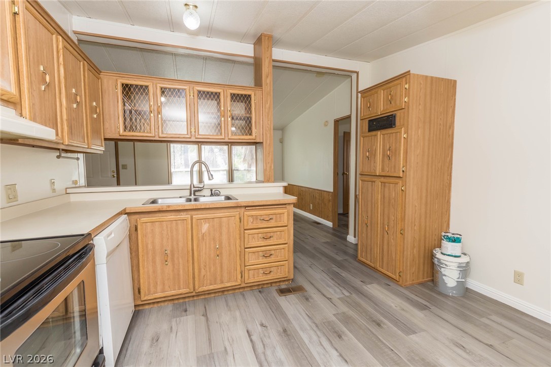 1130 East Mesquite Avenue Property Photo 8