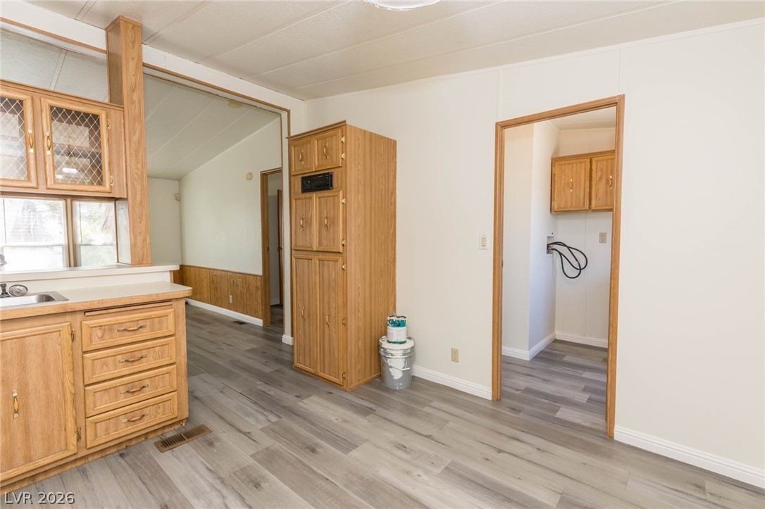 1130 East Mesquite Avenue Property Photo 9