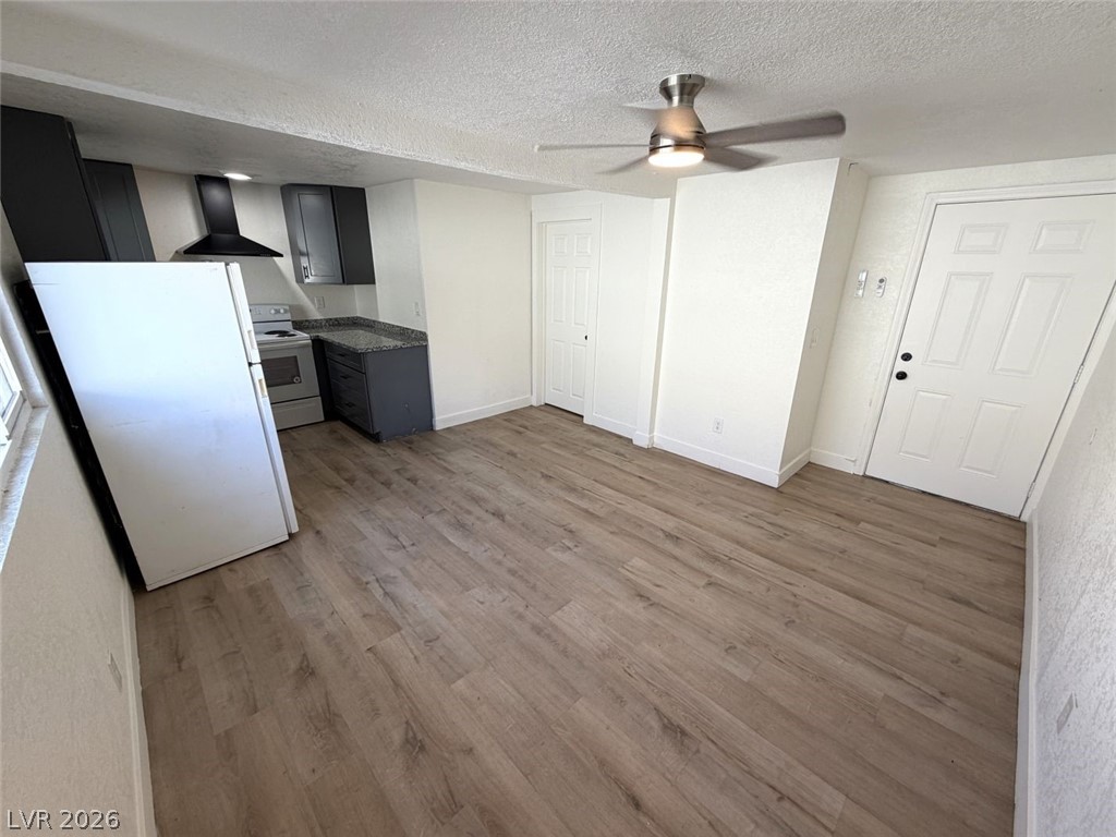 2030 Sunrise Avenue 8 Property Photo 6