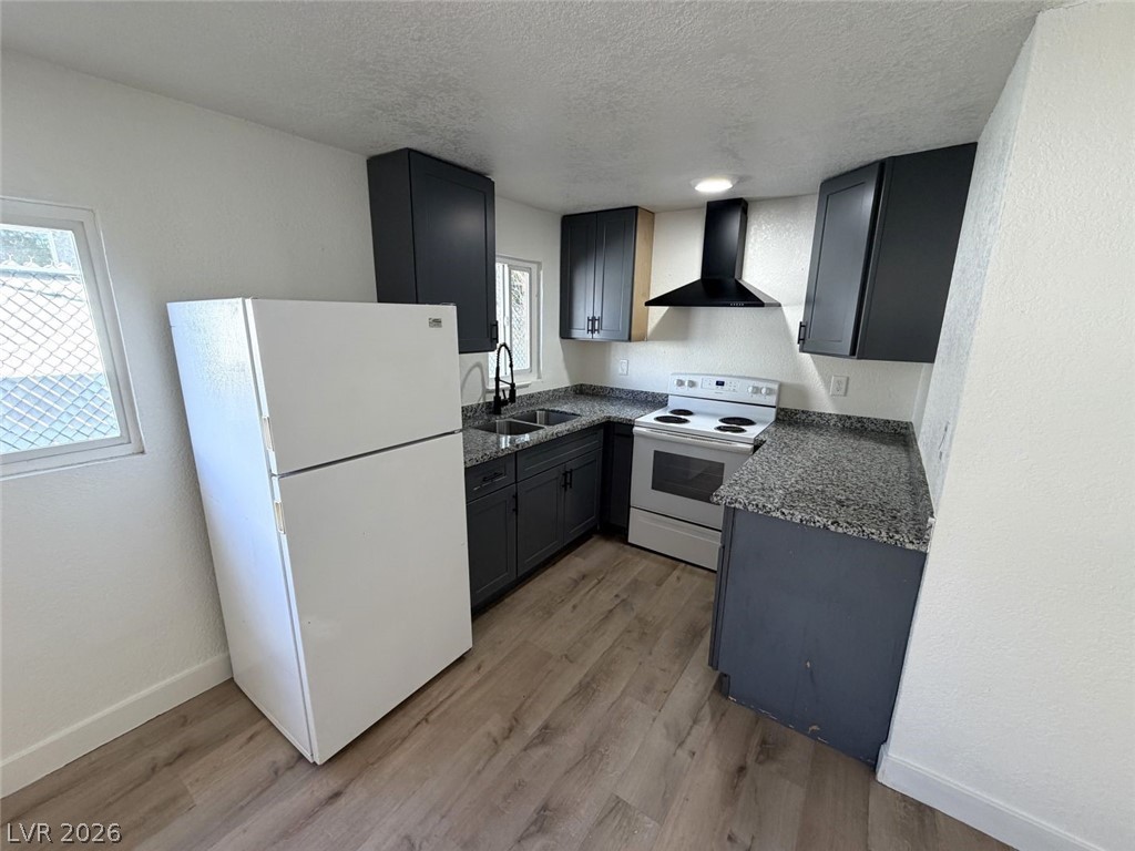 2030 Sunrise Avenue 8 Property Photo 7