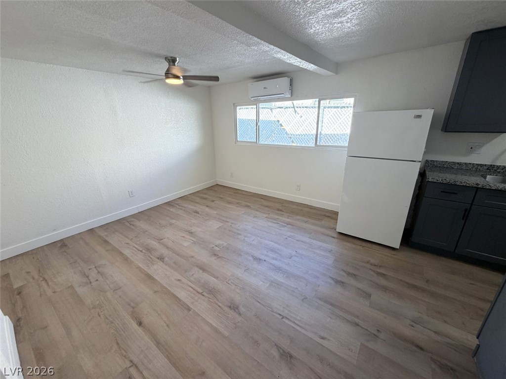 2030 Sunrise Avenue 8 Property Photo 8