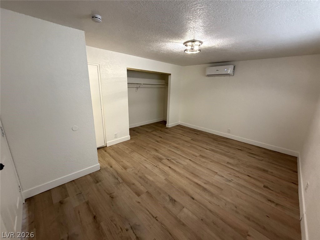 2030 Sunrise Avenue 8 Property Photo 10