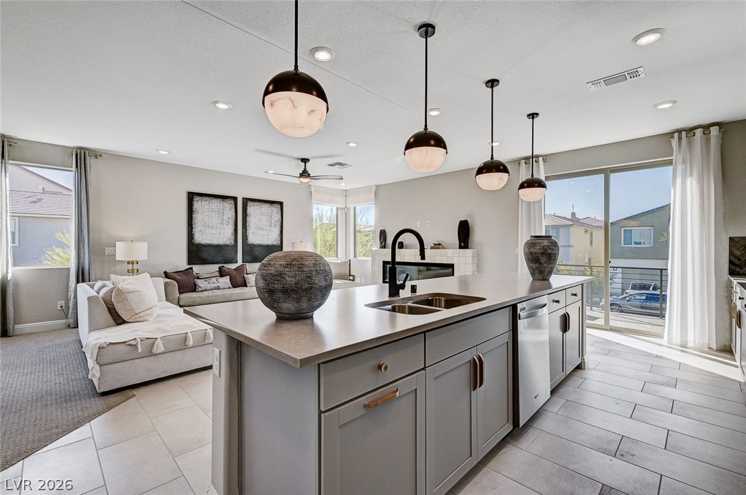 7983 Texas Hills Street Property Photo 15