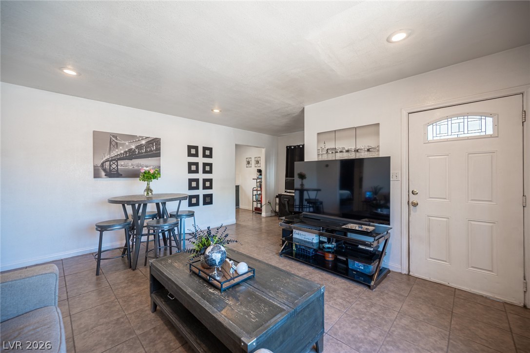 1900 East Mesquite Avenue Property Photo 4