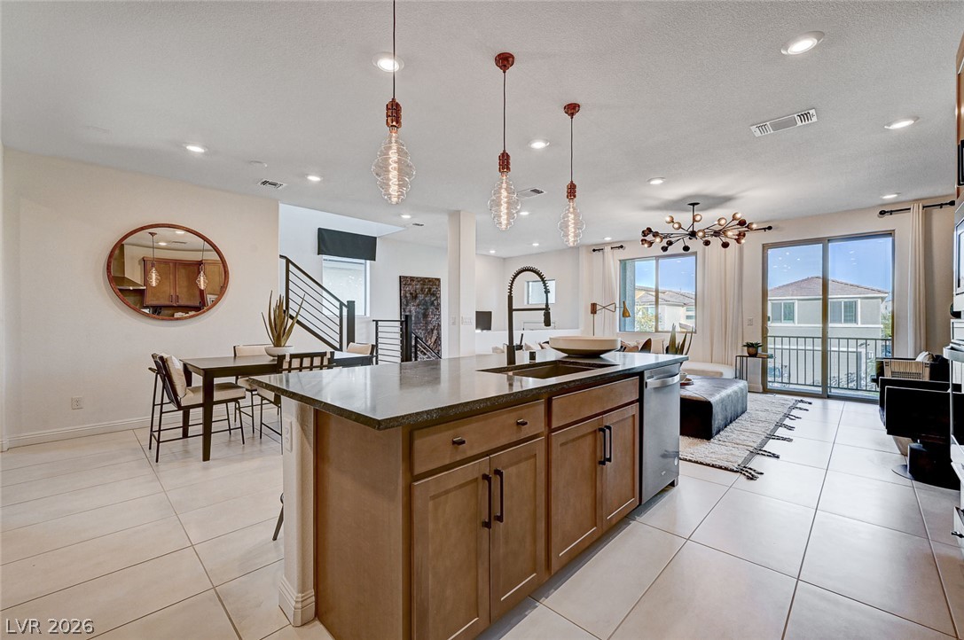 7977 Texas Hills Street Property Photo 16
