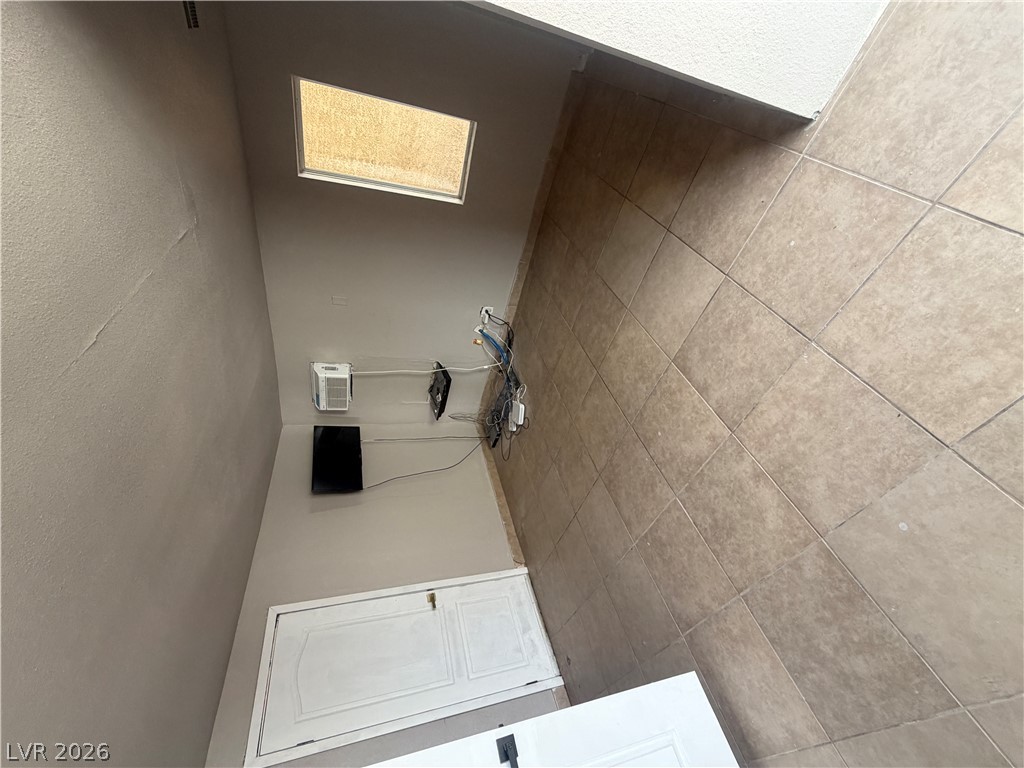 5062 Blanton Drive Property Photo 10
