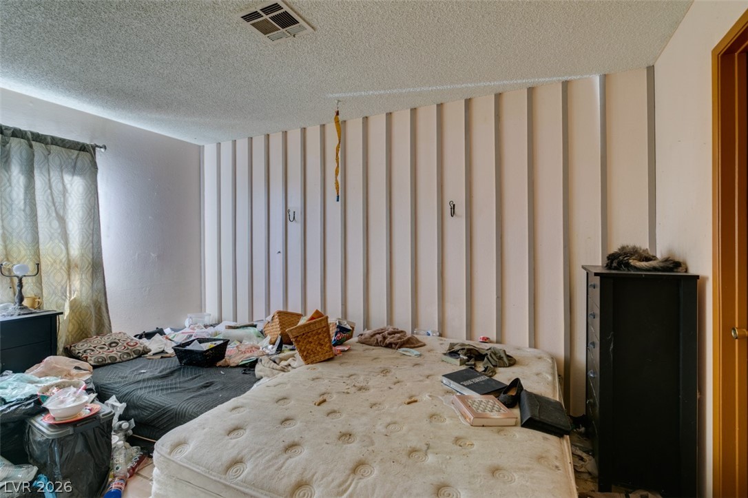 868 Shrubbery Lane Property Photo 12