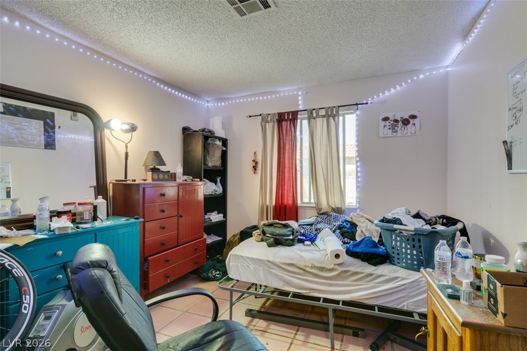 868 Shrubbery Lane Property Photo 14