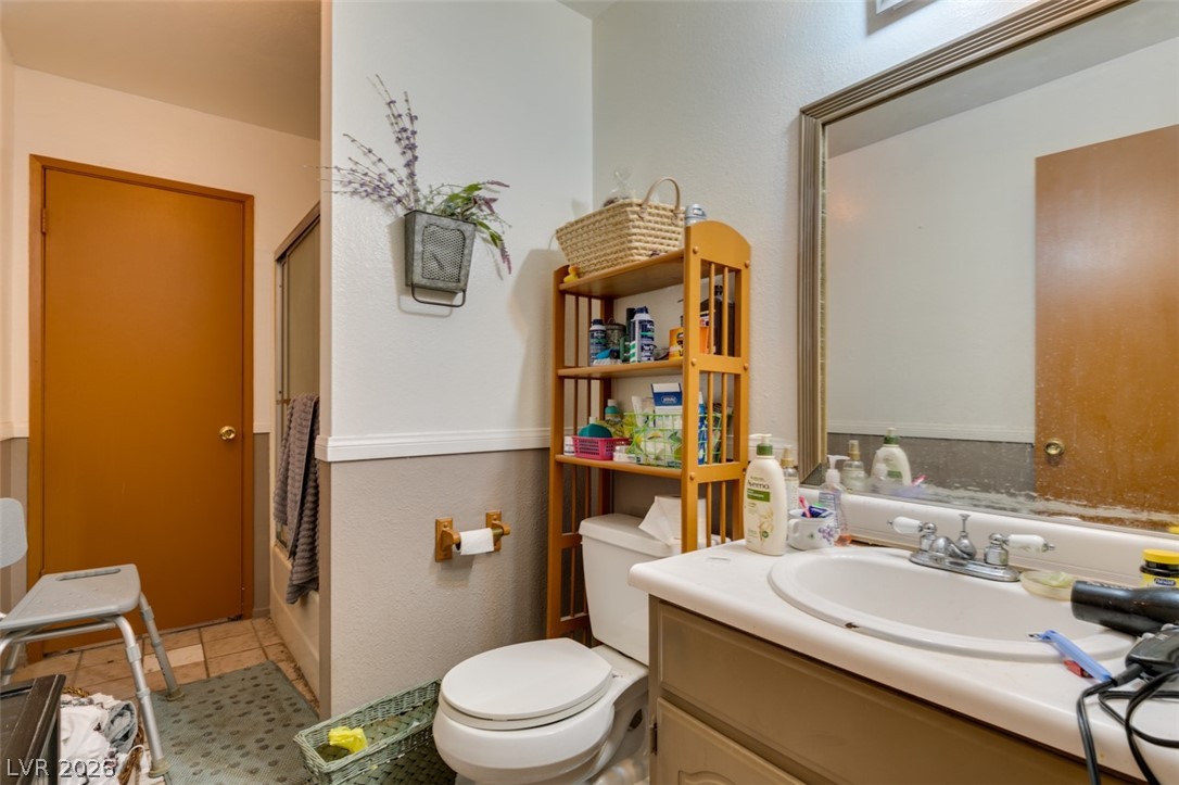 868 Shrubbery Lane Property Photo 16