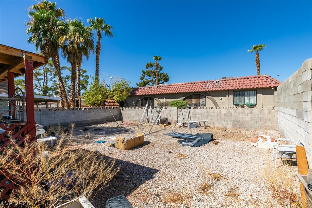868 Shrubbery Lane Property Photo 17