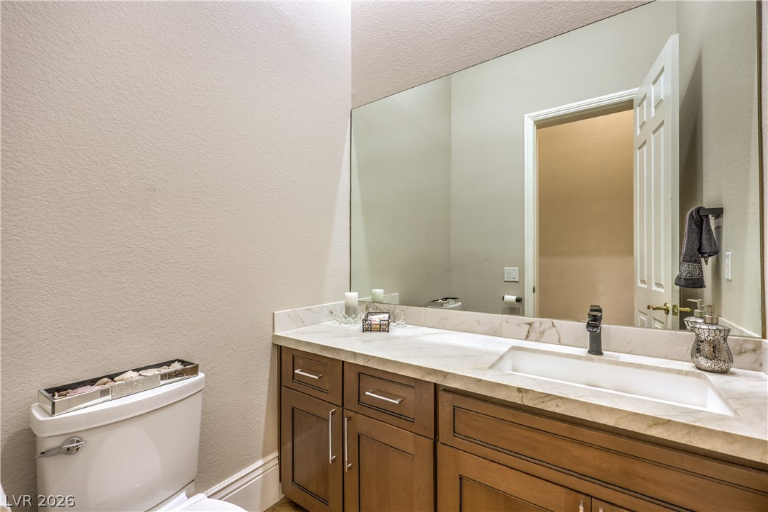 11 Isleworth Drive Property Photo 24