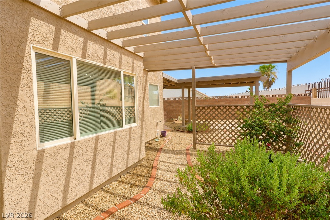 2155 Athol Way Property Photo 7