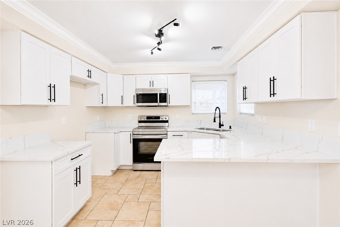 2155 Athol Way Property Photo 15
