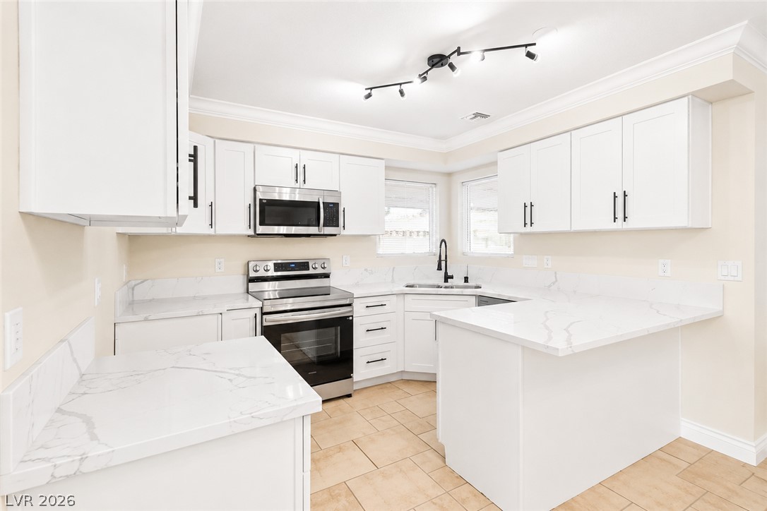 2155 Athol Way Property Photo 17