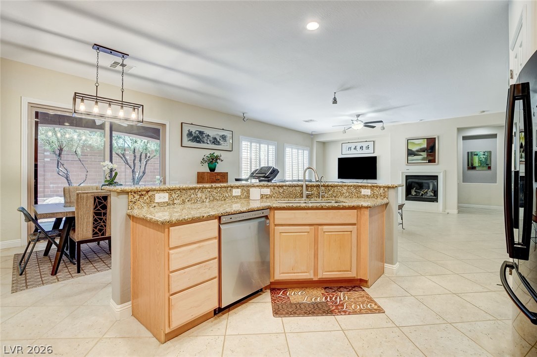 7521 Java Sparrow Street Property Photo 4